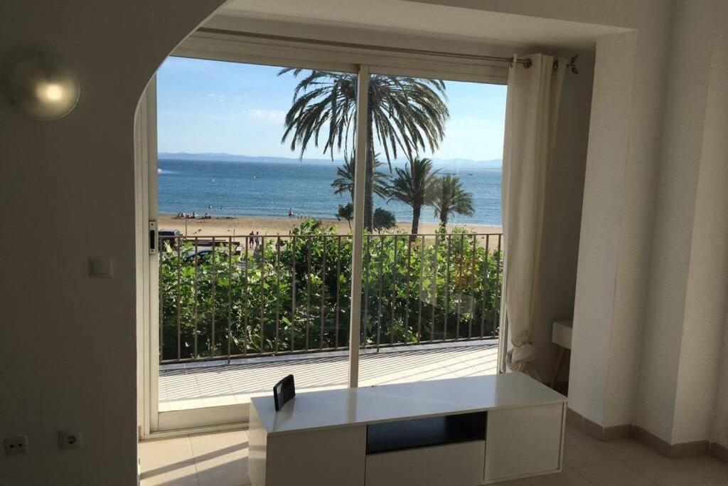 Apartamento Roses Playa Bagian luar foto